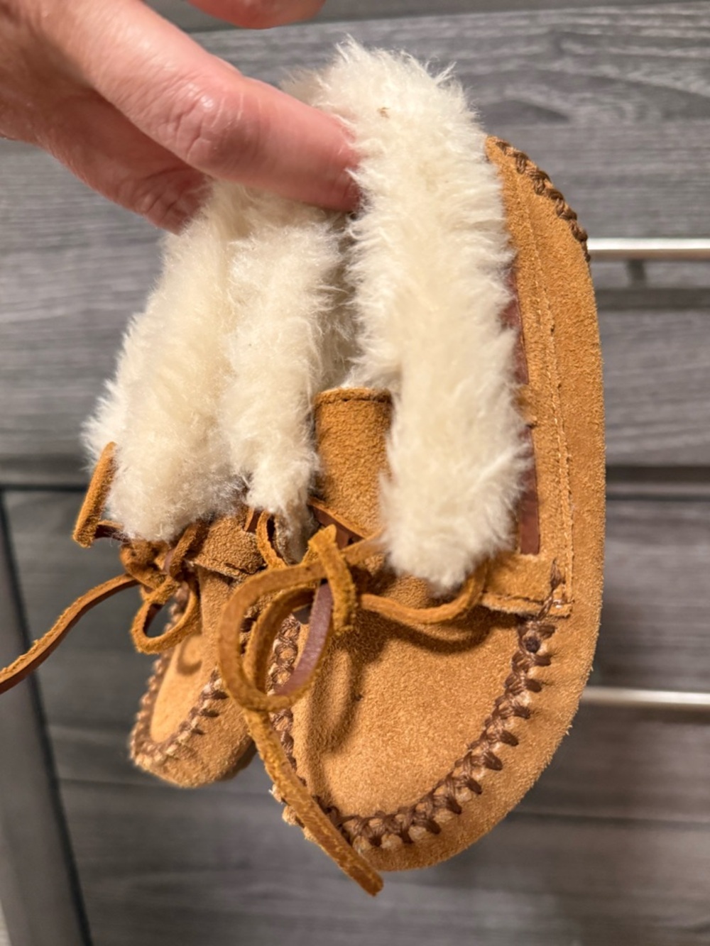 Toddler Minnetonka Moccasin Shoes - Faux Fur - Cinnamon